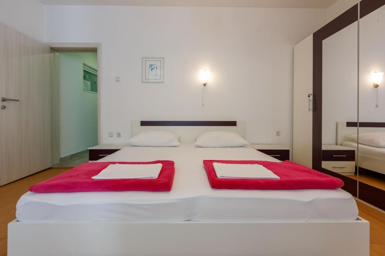 Apartments Zorica Dramalj Eksteriør bilde