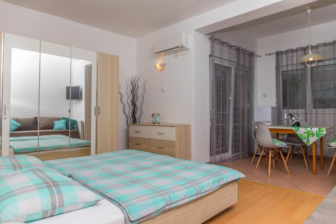 Apartments Zorica Dramalj Eksteriør bilde