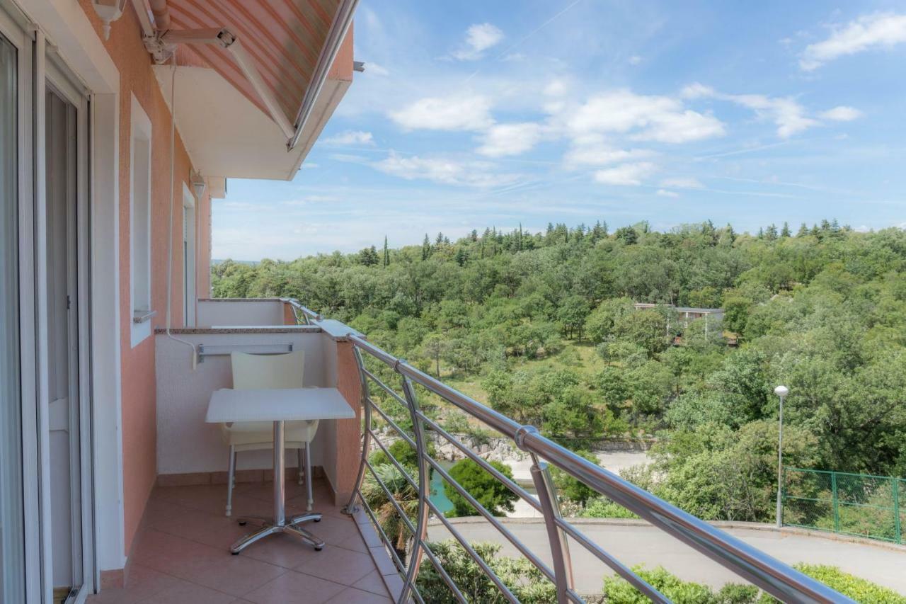 Apartments Zorica Dramalj Eksteriør bilde