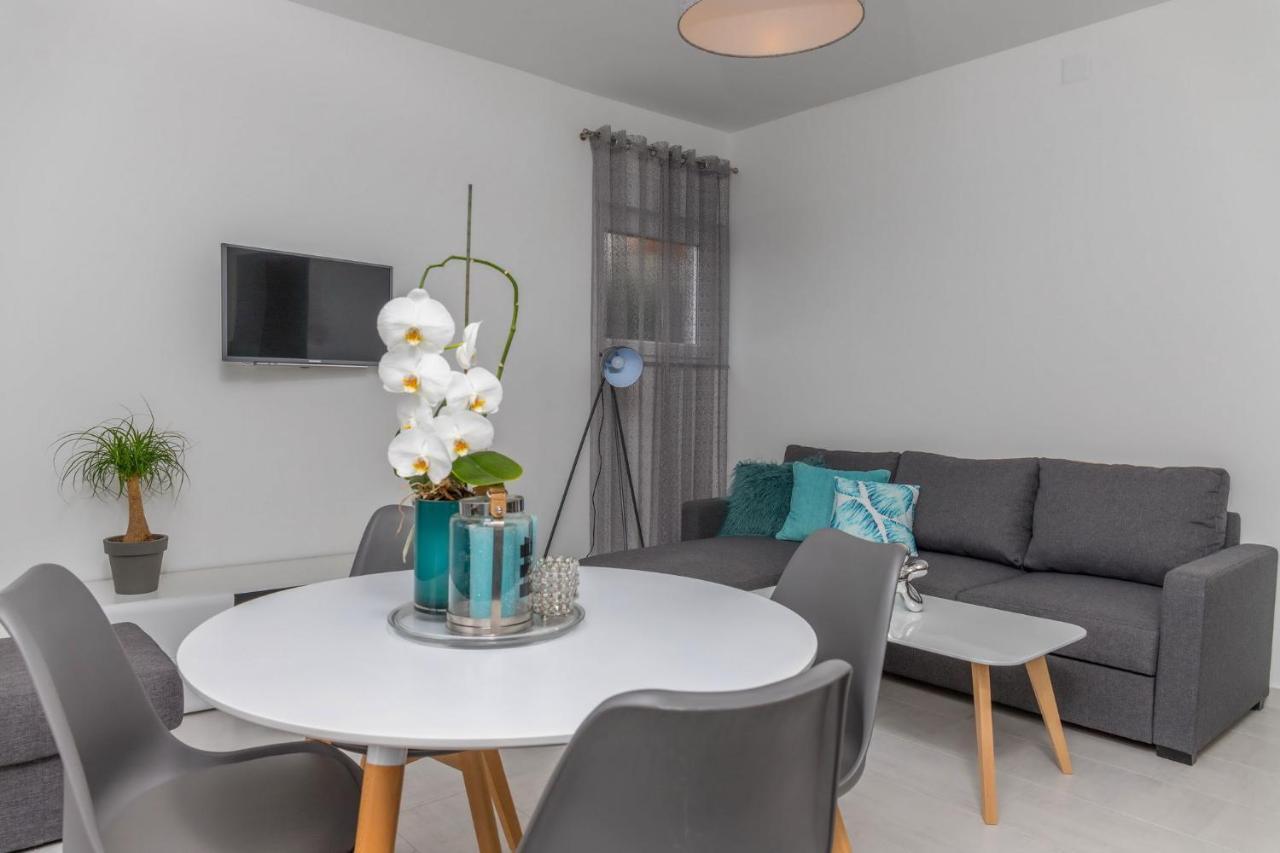 Apartments Zorica Dramalj Eksteriør bilde