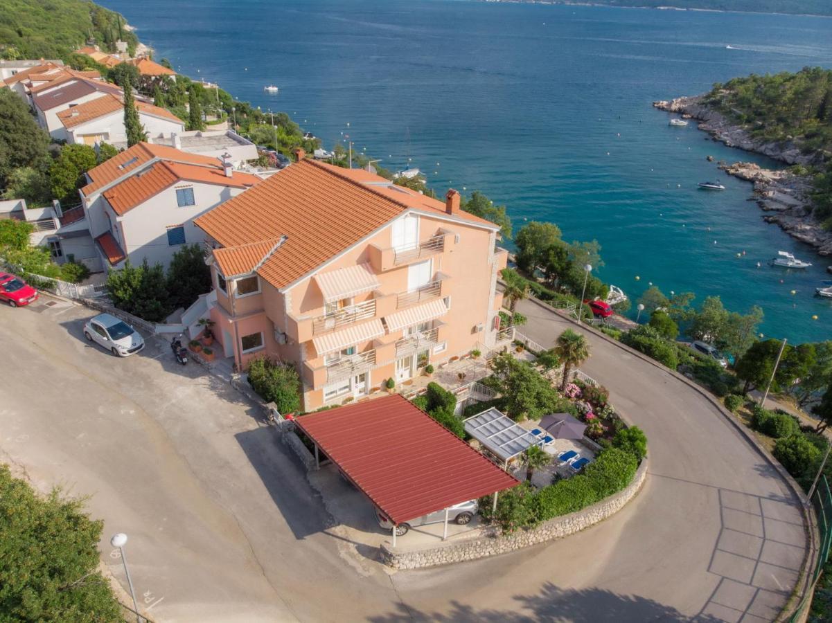 Apartments Zorica Dramalj Eksteriør bilde