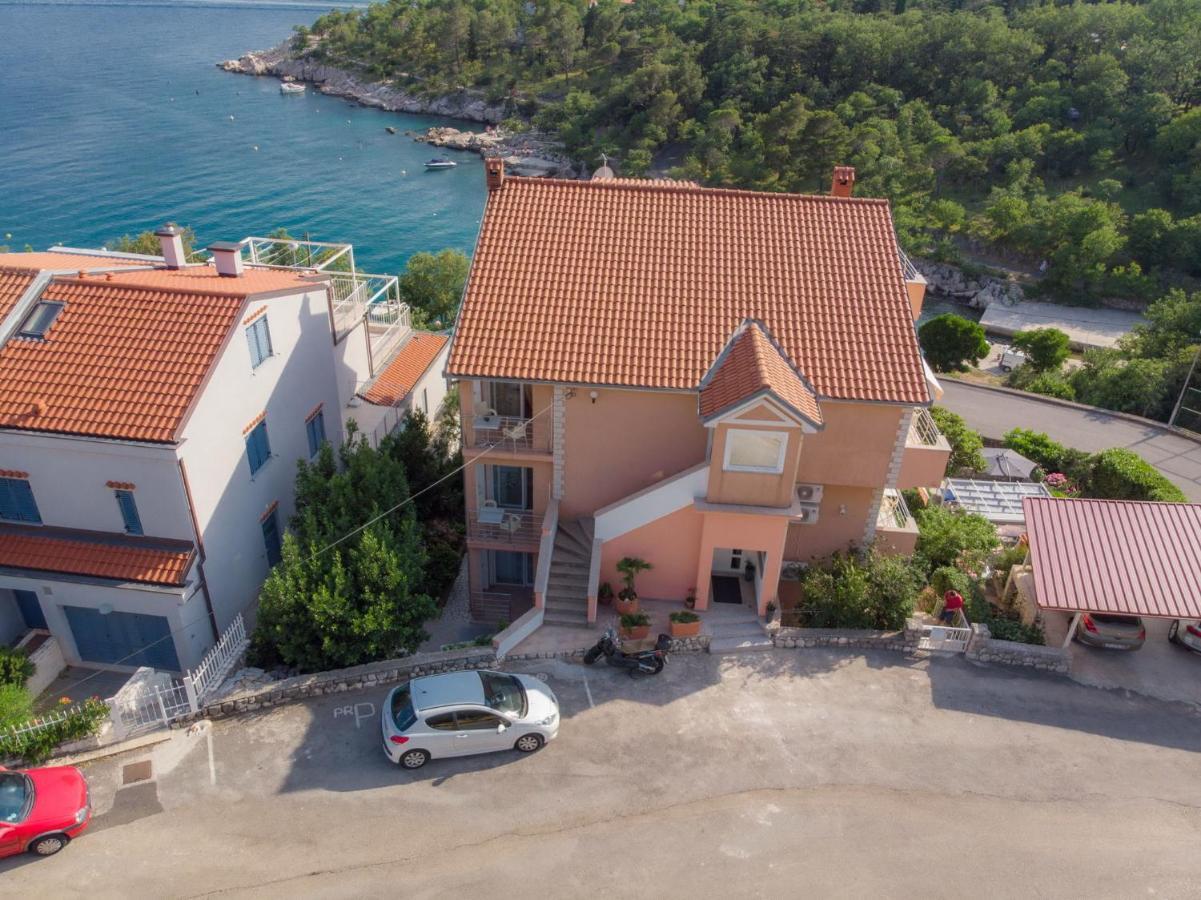 Apartments Zorica Dramalj Eksteriør bilde